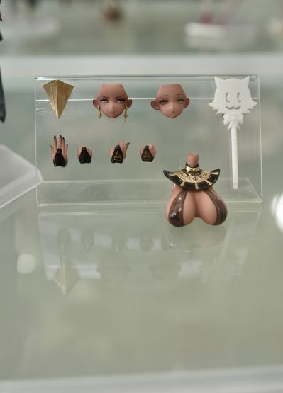 GALACTIC 紫舞那 女祭司