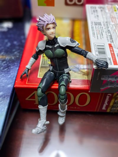 S.H.Figuarts  怪兽8号 鸣海弦