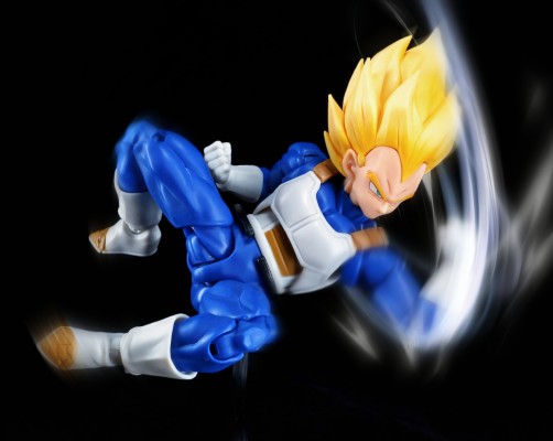 S.H.Figuarts 超级赛亚人贝吉塔〈危险的骄傲〉
