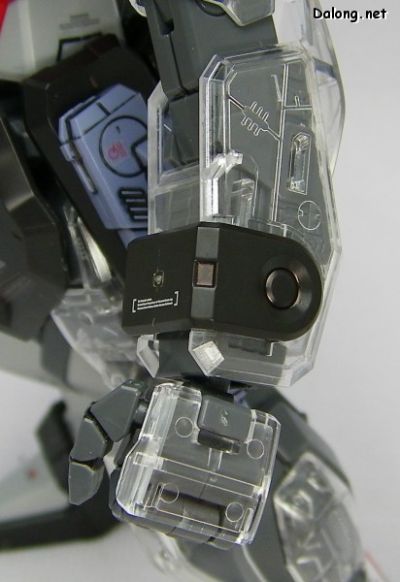 MG #96 机动战士高达SEED C.E.73 观星者 GAT-X105E+AQM/E-X09S 漆黑强袭高达 30th Anniversary Clear Parts 