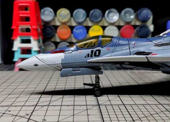 DX超合金 VF-31A 卡伊洛斯 超时空要塞Δ10周年纪念