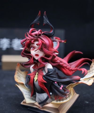 明日方舟 妮芙 于历史中怒号