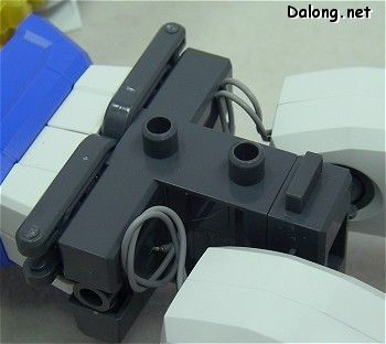 1/60 强袭自由高达 发光版