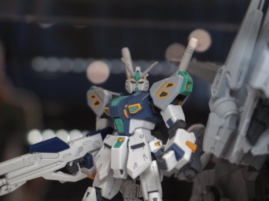 HG 机动战士高达 闪光的哈萨维 喀耳刻的魔女 阿利宙斯