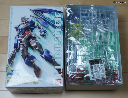 MG 剧场版 机动战士高达00 先驱者的觉醒 GNT-0000 量子型00 Clear Color ver. 