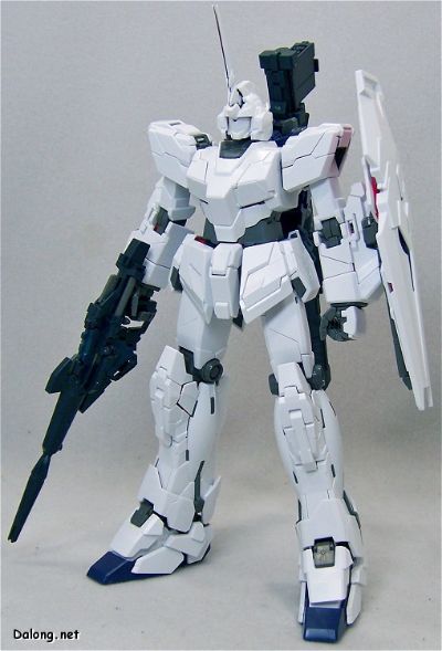 MG 1/100 机动战士高达UC  RX-0 独角兽高达 Ver. Ka, Titanium Finish