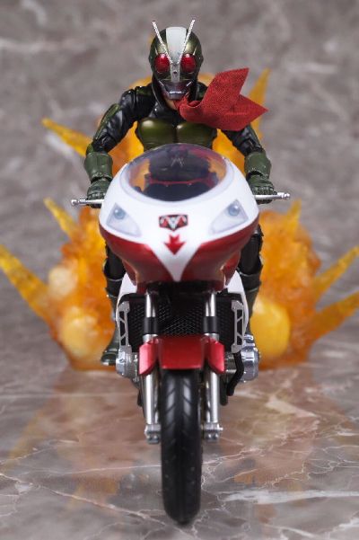 S.H.Figuarts 旋风2号（假面骑士 下一章）