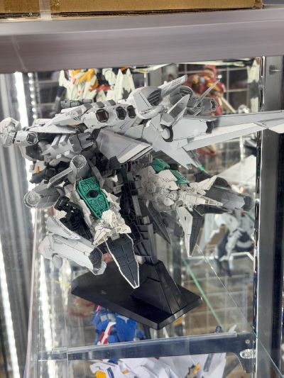 HG 机动战士高达 闪光的哈萨维 喀耳刻的魔女 阿利宙斯