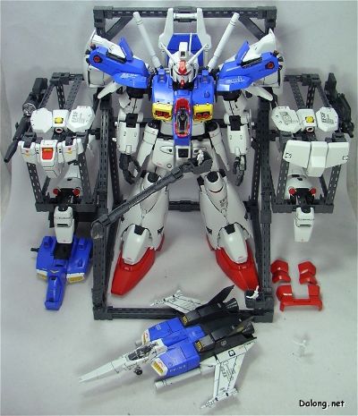 PG 1/60 	机动战士高达0083 星尘的回忆  RX-78GP01 高达试作1号机“玉帘”＆ RX-78GP01-Fb 高达试作1号机全方位推进型“玉帘”