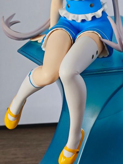 压泡面 虚拟歌手 水手洛天依