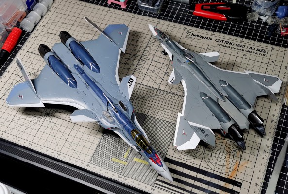 DX超合金 VF-31A 卡伊洛斯 超时空要塞Δ10周年纪念