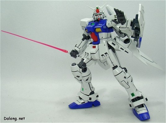 MG 1/100 机动战士高达0083 星尘的回忆  RX-78GP03S 高达试作3号机“雄蕊”