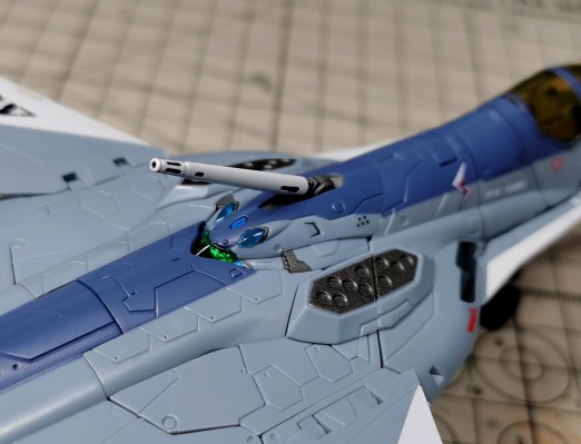 DX超合金 VF-31A 卡伊洛斯 超时空要塞Δ10周年纪念