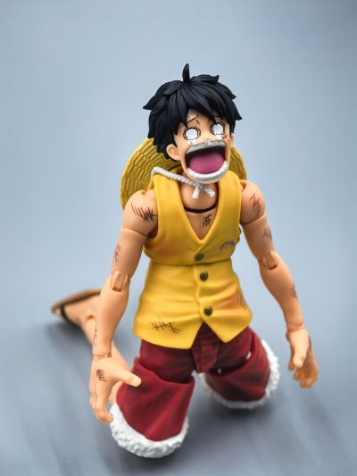 S.H.Figuarts 航海王 蒙奇·D·路飞 -玛丽弗德顶上决战-