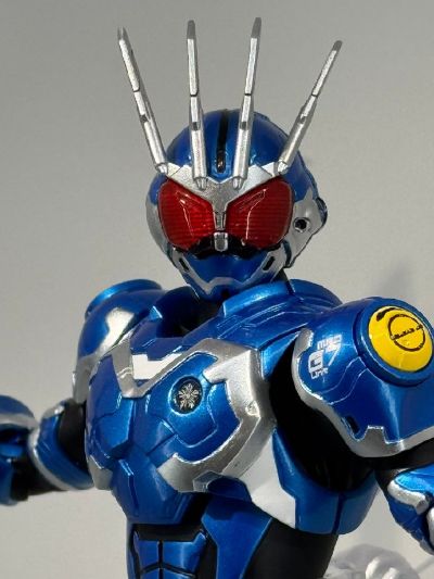 S.H.Figuarts（真骨雕制法） 假面骑士G7