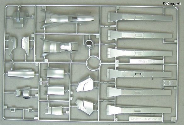 MG 1/100 机动战士高达 逆袭的夏亚  RX-93 ν高达 Metallic Coating Ver.