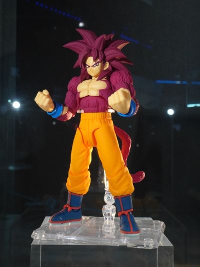 S.H.Figuarts 超级赛亚人4孙悟空-大魔