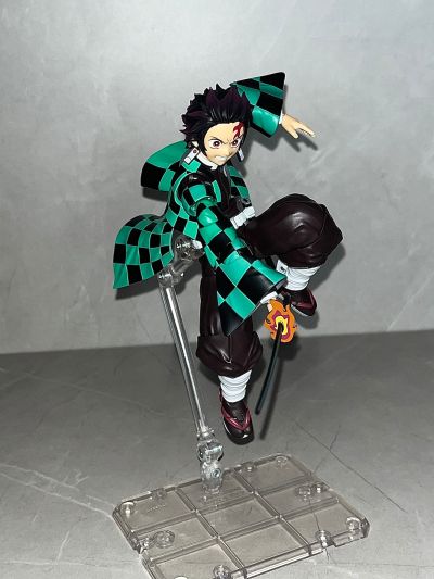 S.H.Figuarts  鬼灭之刃   灶门炭治郎