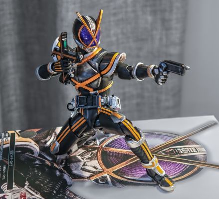 S.H.Figuarts（真骨雕制法）  假面骑士凯撒