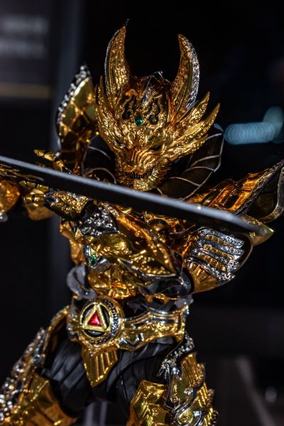 S.H.Figuarts (真骨雕制法) 黄金骑士牙狼·翔