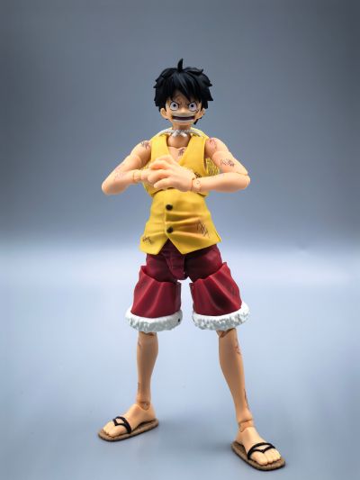 S.H.Figuarts 航海王 蒙奇·D·路飞 -玛丽弗德顶上决战-