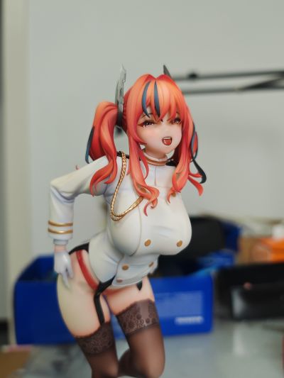 碧蓝航线 布莱默顿 PuniPuni坐姿毛绒娃娃