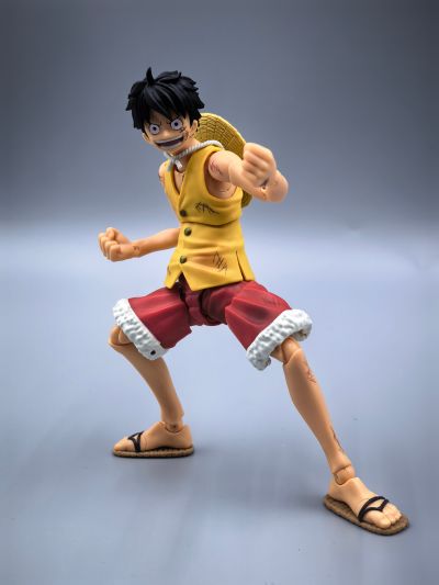 S.H.Figuarts 航海王 蒙奇·D·路飞 -玛丽弗德顶上决战-