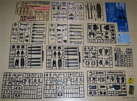 MG 1/100 机动战士高达 逆袭的夏亚  RX-93 ν高达 Metallic Coating Ver.