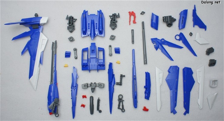 MG 1/100  GAT-X105B/FP 全装备型创制强袭高达