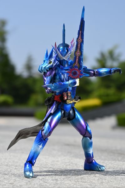 S.H.Figuarts  假面骑士十圣刃