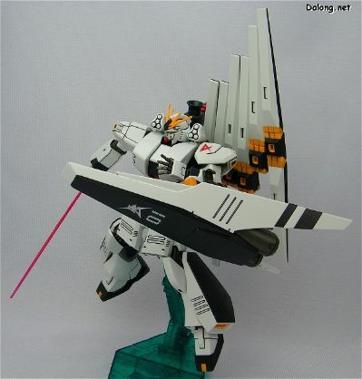 HGUC  机动战士高达 逆袭的夏亚 ν高达（HWS装备）