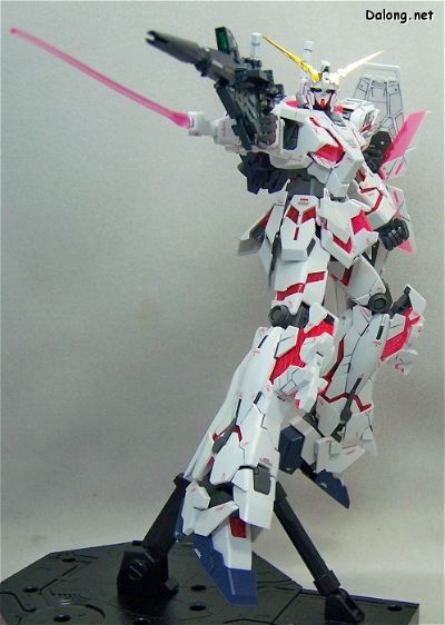 MG 1/100 机动战士高达UC  RX-0 独角兽高达 Ver. Ka, Titanium Finish