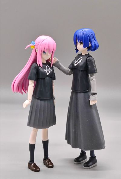 30MP  孤独摇滚！ 山田凉