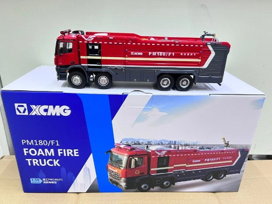 徐工FM180泡沫消防车 梅塞德斯-奔驰底盘