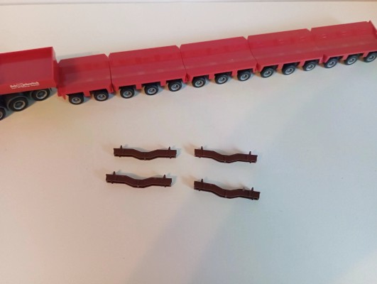 280341 梅赛德斯-奔驰Actros Titan8×4+金牛座机车外壳