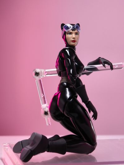 MAFEX No.123 MAFEX 猫女 HUSH Ver.