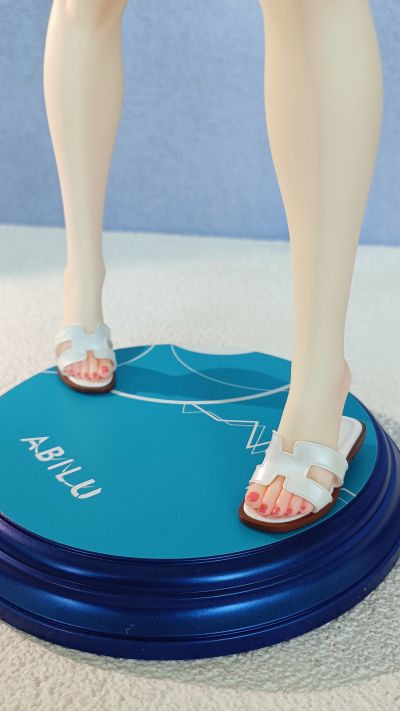 换装时间 鸢尾 竞技泳装