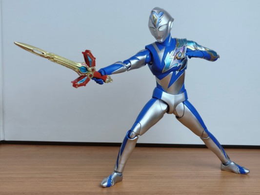 S.H.Figuarts 德凯奥特曼 奇迹型