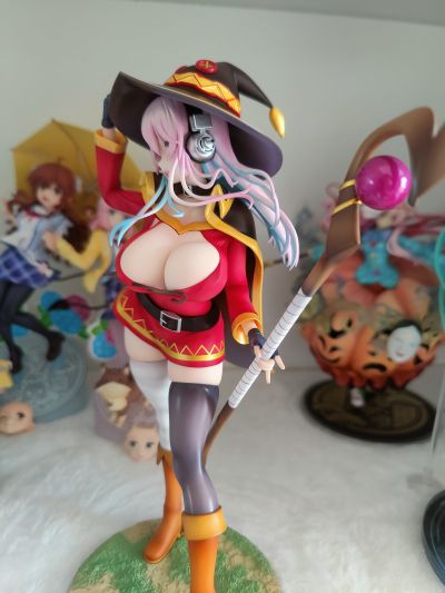 超级索尼子 惠惠服装