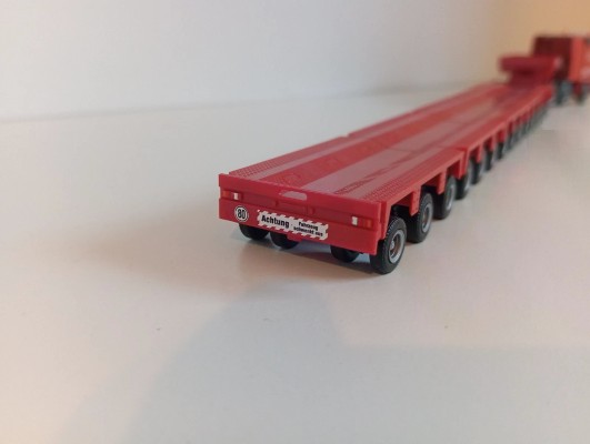 280341 梅赛德斯-奔驰Actros Titan8×4+金牛座机车外壳