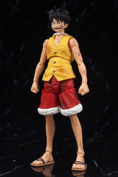 S.H.Figuarts 航海王 蒙奇·D·路飞 -玛丽弗德顶上决战-