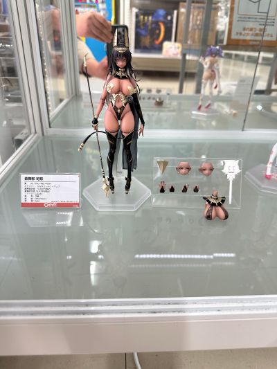 GALACTIC 紫舞那 女祭司