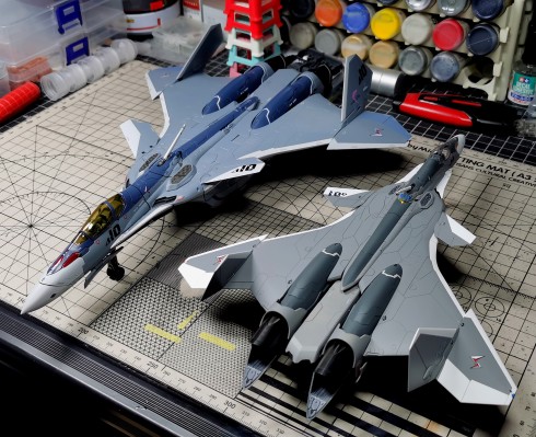 DX超合金 VF-31A 卡伊洛斯 超时空要塞Δ10周年纪念