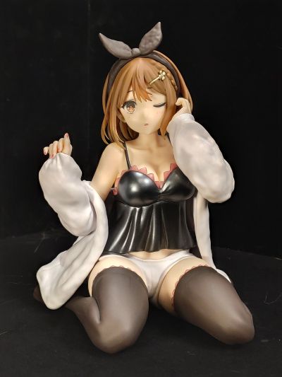 TAITO抽彩 莱莎的炼金工房～常暗女王与秘密藏身处～动画版 闪耀夜空与秘密晚会 终极大奖 莱莎人偶（终极大奖款）