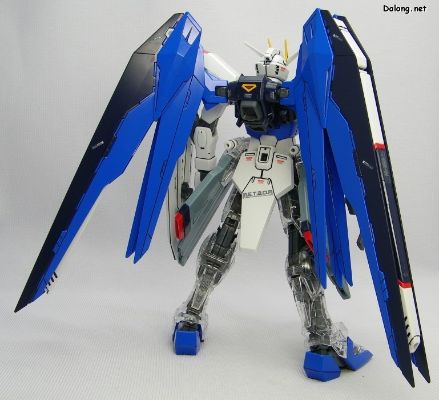 MG 1/100 自由高达【クリア外装パーツ付き】