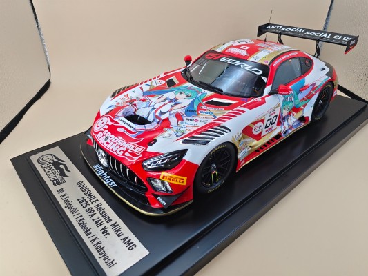 初音未来 GT企划 1/18 GOODSMILE 初音未来 AMG 2025 SPA24H