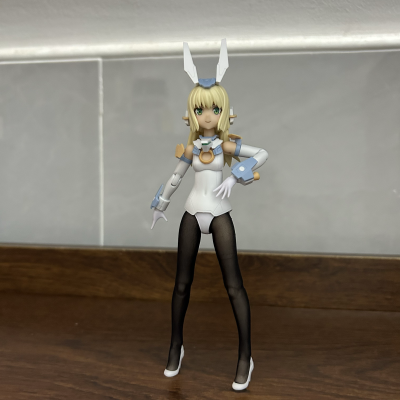 机甲少女 猎刃 与 外骨骼装甲猎刃