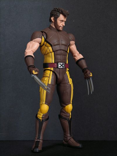 漫威传奇系列 金刚狼 棕色战衣