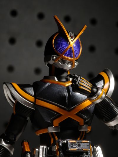 S.H.Figuarts（真骨雕制法）  假面骑士凯撒