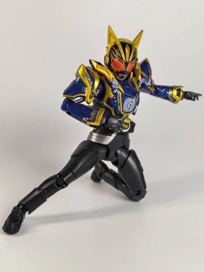S.H.Figuarts 假面骑士娜猫 奇幻形态